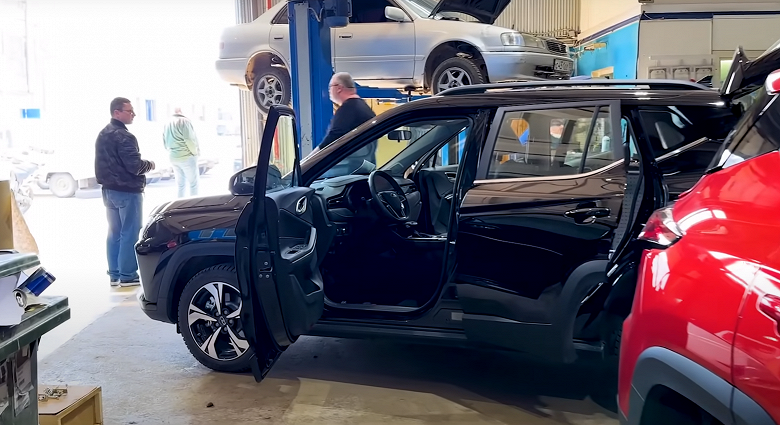 «Не пальцем сделано», — «Клубный сервис» разобрал «Москвич 3»